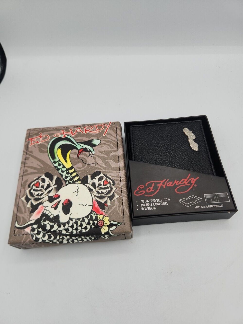 Ed Hardy Men's Bifold Black Wallet And Valet Tray Gift Set